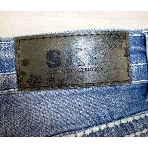 Sky Premium Collection Low Rise Flare Embroidered Skull & Floral Denim Jeans 11/ - Picture 14 of 15